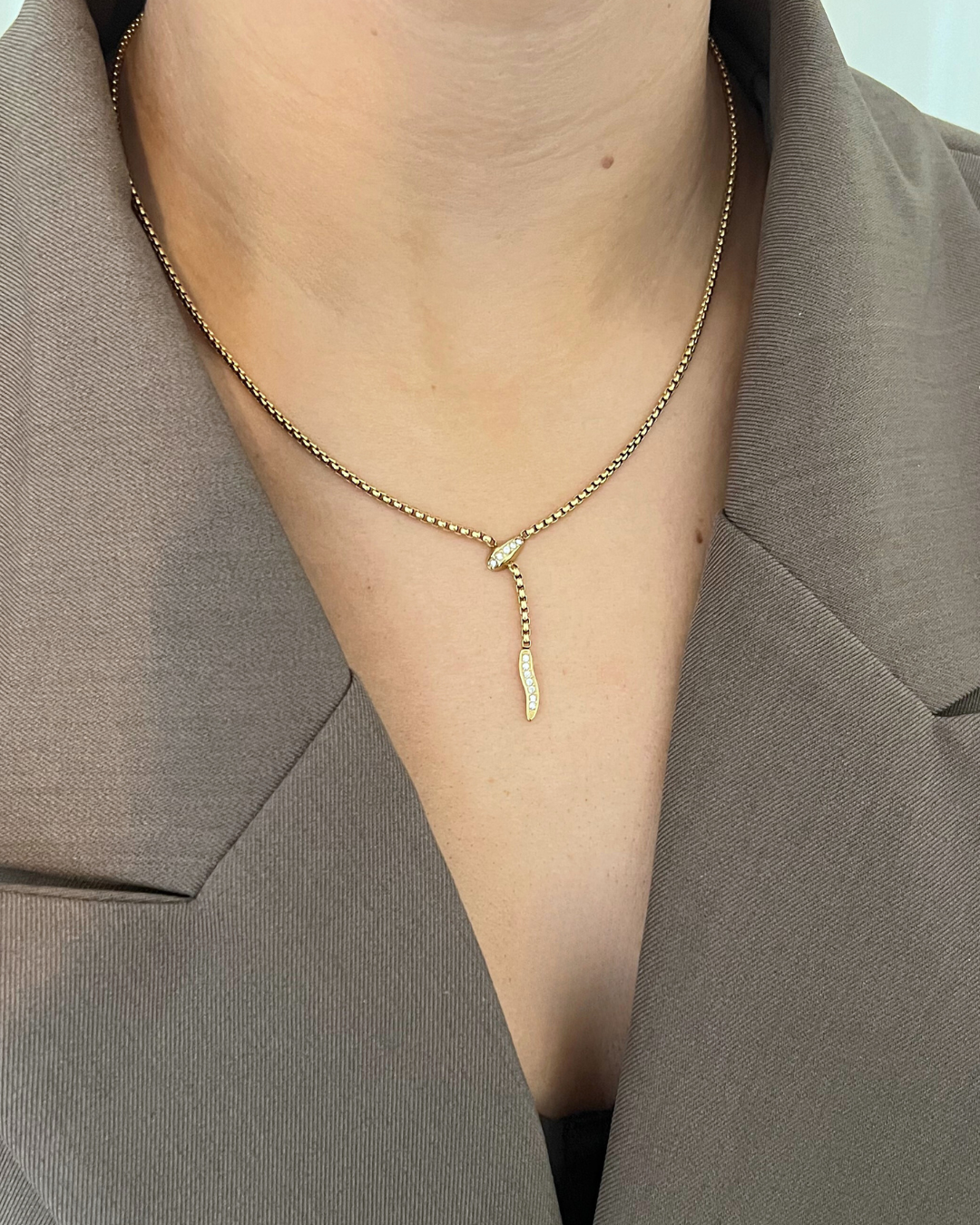 LILY - NECKLACE